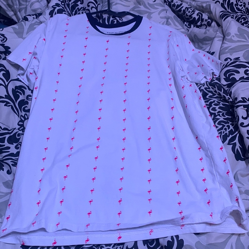 Tee shirt